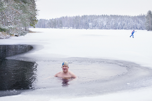 Avanto=Hole in the Ice (1)