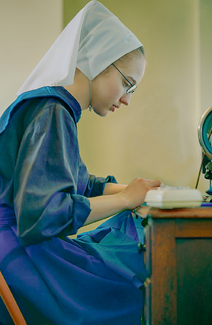 Victoria 16 Sewing a Dress Color Awards Winners and Nominees