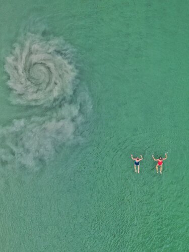 The sand swirl The sand swirl