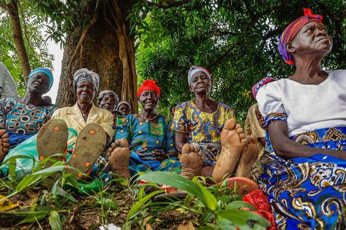 Waiting for the white doctors Waiting for the white doctors