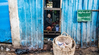 Living at the Yangon Fish Market Color Awards Winners and Nominees